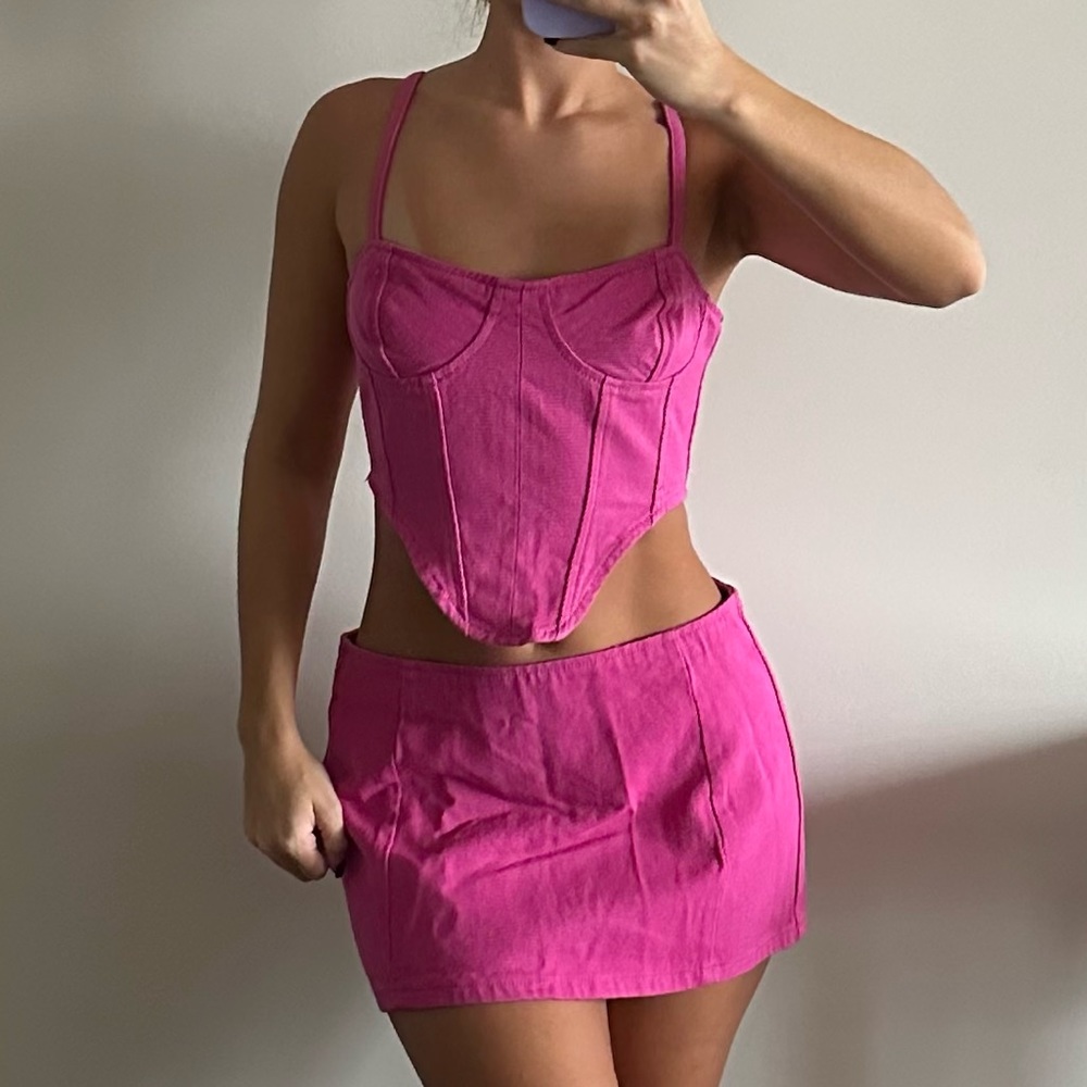 Pretty little thing set